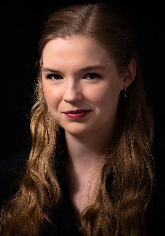 Latvian-Australian soprano Lana Kains captivates in Baroque to Contemporary works.