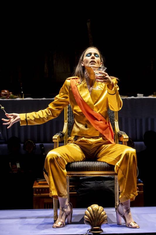 Anna Dowsley as Orontea with her martini