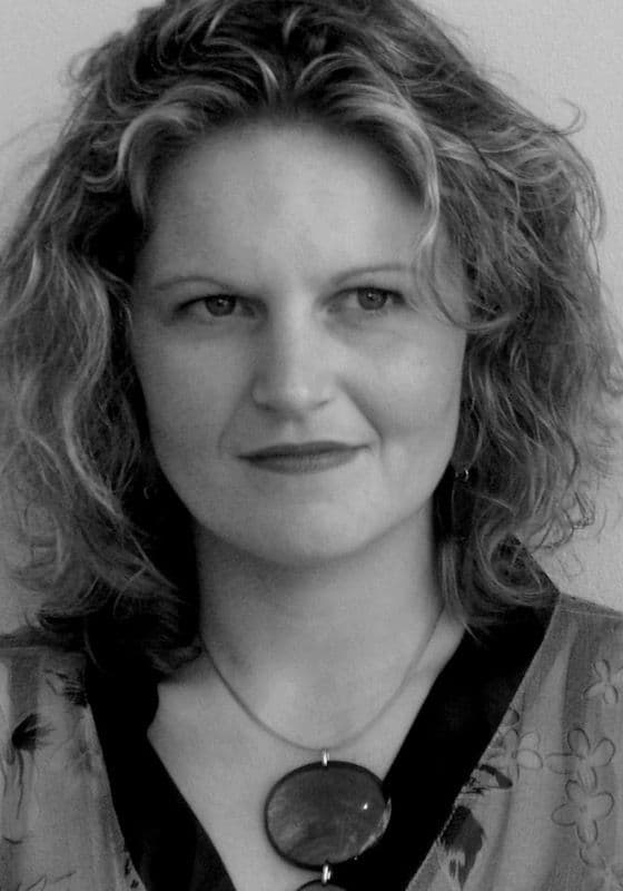 Verity Hampson headshot