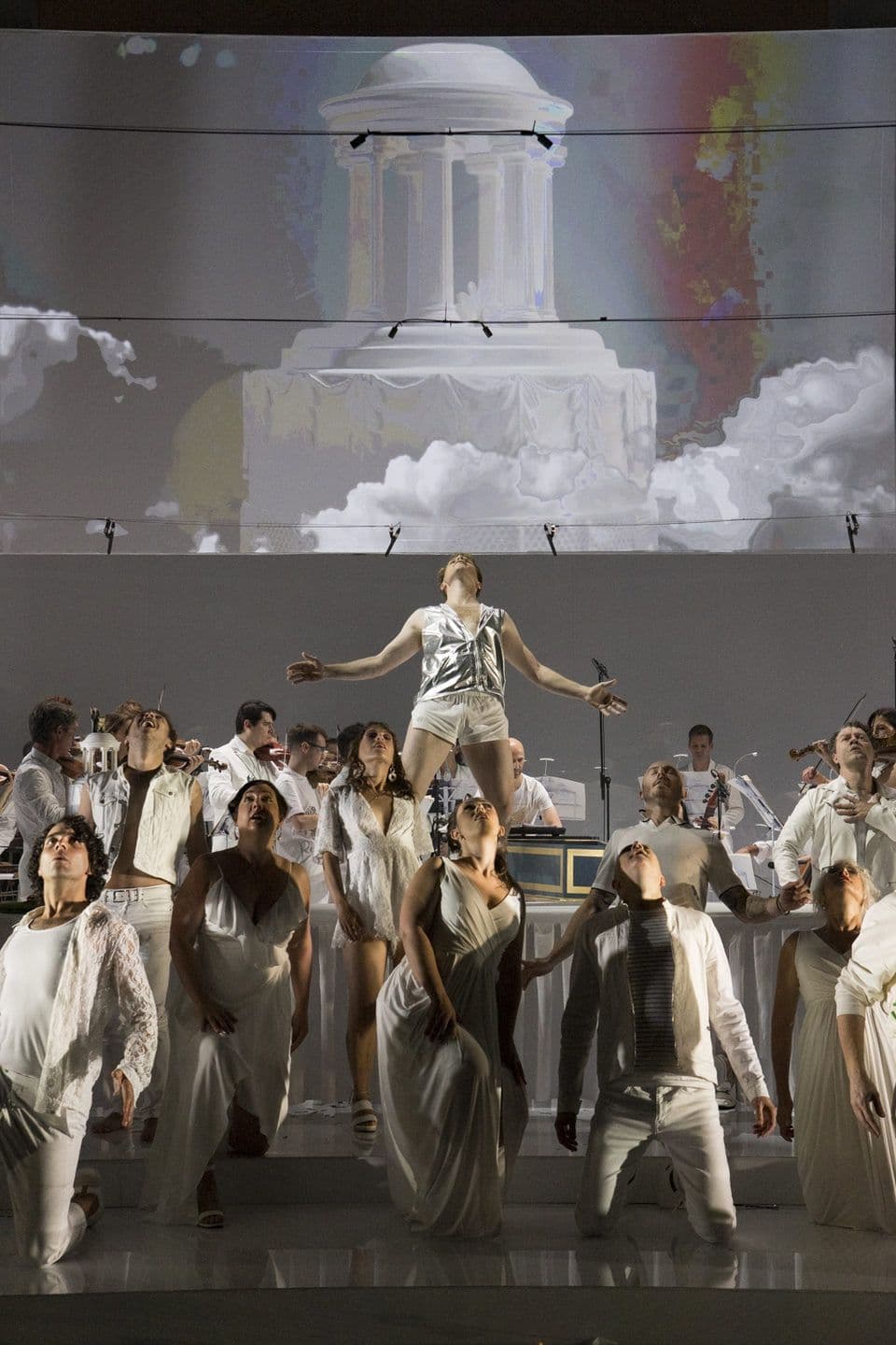 Nicholas Jones as Mercury with the chorus of Platée