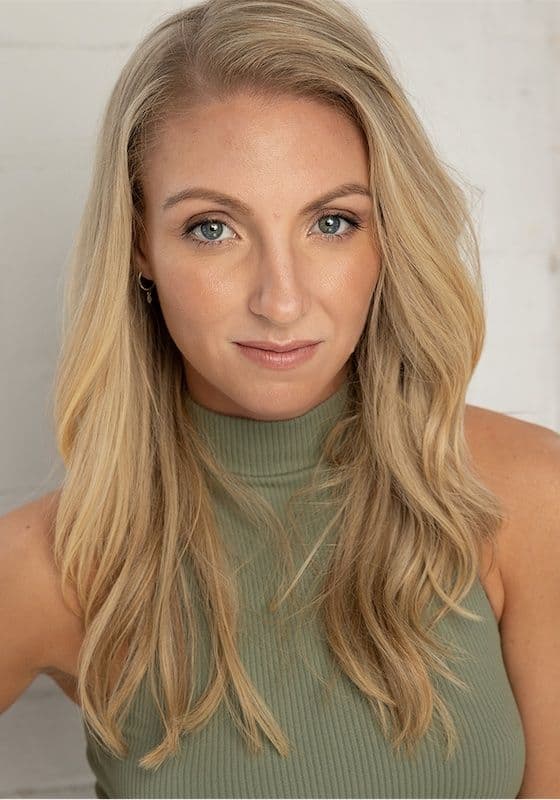 Shannon Burns headshot