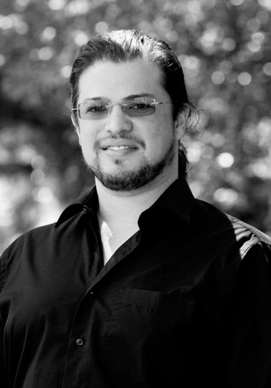 Paulo Montoya